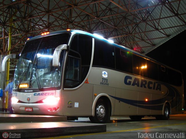 Viação Garcia 7711 na cidade de Maringá, Paraná, Brasil, por Tadeu Carnevalli. ID da foto: 43755.