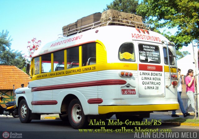Antiguidades  na cidade de Gramado, Rio Grande do Sul, Brasil, por Alain Gustavo Melo. Número da foto: #54849.