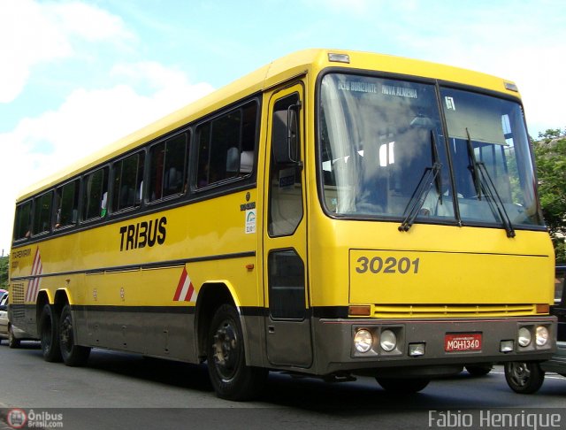 Viação Itapemirim 30201 na cidade de Belo Horizonte, Minas Gerais, Brasil, por Fábio Henrique. Número da foto: #55825.
