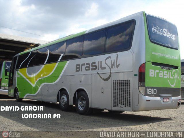 Brasil Sul Linhas Rodoviárias 1810 na cidade de Londrina, Paraná, Brasil, por David Arthur. Número da foto: #1543.