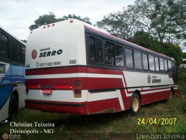 Viação Serro 580 na cidade de Divinópolis, Minas Gerais, Brasil, por Christian Teixeira de Sousa. Número da foto: #3205.