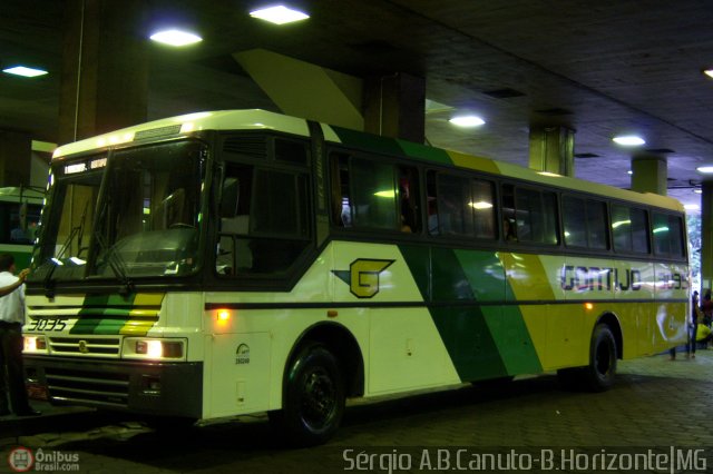 Empresa Gontijo de Transportes 3035 na cidade de Belo Horizonte, Minas Gerais, Brasil, por Sérgio Augusto Braga Canuto. ID da foto: 4878.