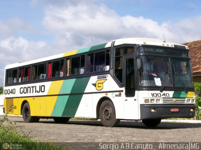 Empresa Gontijo de Transportes 10040 na cidade de Almenara, Minas Gerais, Brasil, por Sérgio Augusto Braga Canuto. Número da foto: #4918.