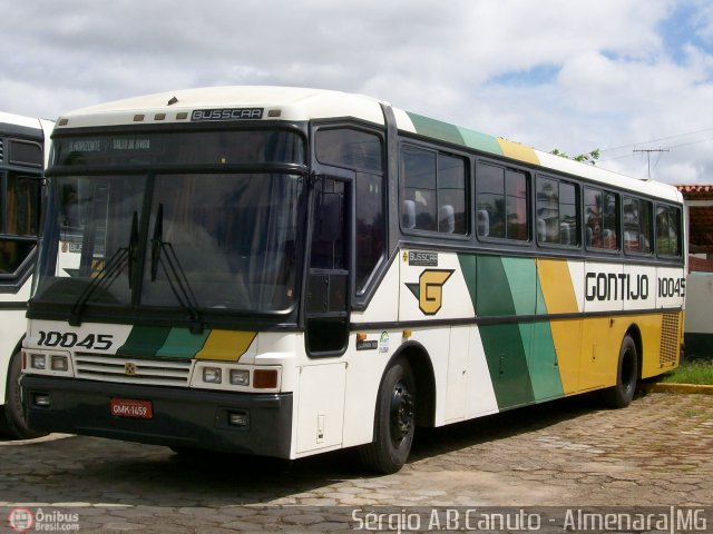 Empresa Gontijo de Transportes 10045 na cidade de Almenara, Minas Gerais, Brasil, por Sérgio Augusto Braga Canuto. Número da foto: #5206.