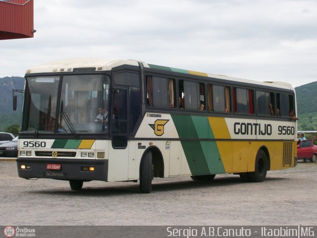 Empresa Gontijo de Transportes 9560 na cidade de Itaobim, Minas Gerais, Brasil, por Sérgio Augusto Braga Canuto. ID da foto: 6198.