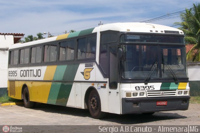 Empresa Gontijo de Transportes 8395 na cidade de Almenara, Minas Gerais, Brasil, por Sérgio Augusto Braga Canuto. ID da foto: 7626.