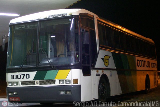 Empresa Gontijo de Transportes 10070 na cidade de Camanducaia, Minas Gerais, Brasil, por Sérgio Augusto Braga Canuto. ID da foto: 5511.