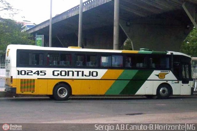 Empresa Gontijo de Transportes 10245 na cidade de Belo Horizonte, Minas Gerais, Brasil, por Sérgio Augusto Braga Canuto. ID da foto: 9775.