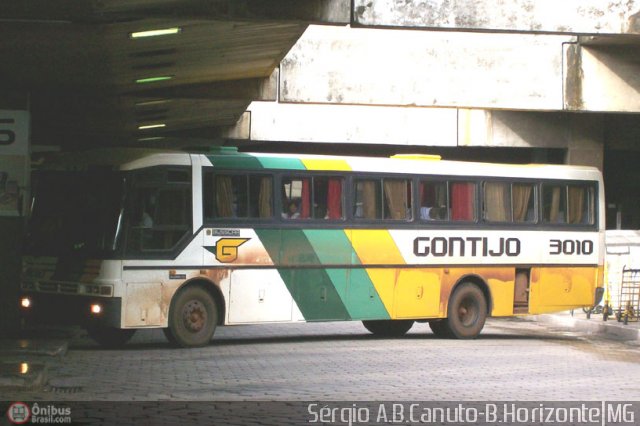 Empresa Gontijo de Transportes 3010 na cidade de Belo Horizonte, Minas Gerais, Brasil, por Sérgio Augusto Braga Canuto. ID da foto: 9526.