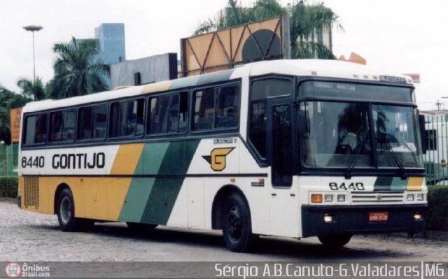 Empresa Gontijo de Transportes 8440 na cidade de Governador Valadares, Minas Gerais, Brasil, por Sérgio Augusto Braga Canuto. ID da foto: 14058.