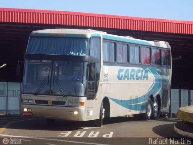 Viação Garcia 6943 na cidade de Londrina, Paraná, Brasil, por Rafael Martins. Número da foto: #15441.