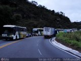 Empresa Gontijo de Transportes 10320 na cidade de São Gonçalo do Rio Abaixo, Minas Gerais, Brasil, por Sérgio Augusto Braga Canuto. ID da foto: :id.