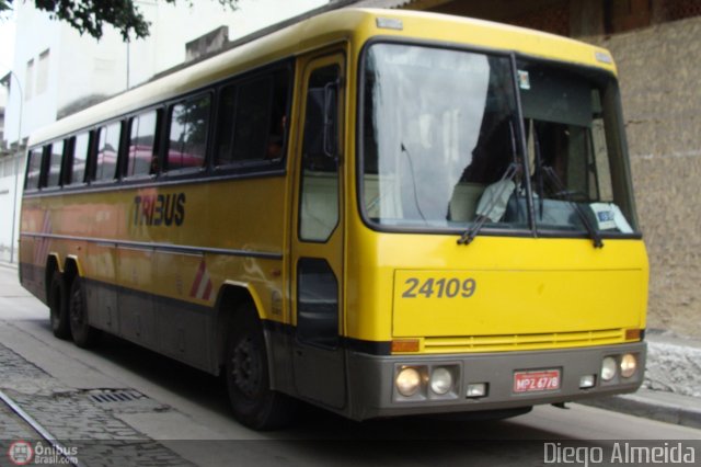 Viação Itapemirim 24109 na cidade de Rio de Janeiro, Rio de Janeiro, Brasil, por Diego Almeida Araujo. Número da foto: #16397.