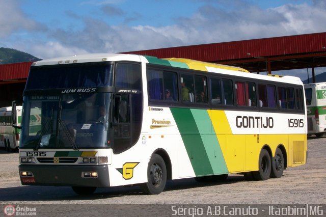 Empresa Gontijo de Transportes 15915 na cidade de Itaobim, Minas Gerais, Brasil, por Sérgio Augusto Braga Canuto. Número da foto: #24920.