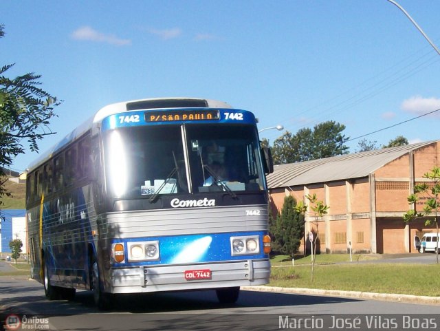 Viação Cometa 7442 na cidade de Poços de Caldas, Minas Gerais, Brasil, por Marcio V Boas. Número da foto: #25169.