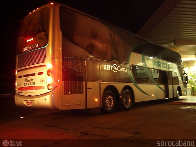 Viação Garcia 7030 na cidade de Cambará, Paraná, Brasil, por Elias  Junior. Número da foto: #34105.