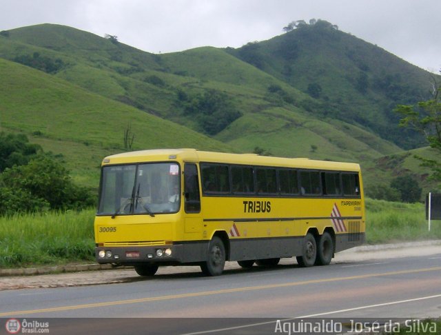 Viação Itapemirim 30095 na cidade de Leopoldina, Minas Gerais, Brasil, por Aguinaldo José da Silva. Número da foto: #35327.