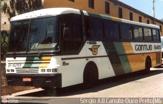 Empresa Gontijo de Transportes 6420 na cidade de Ouro Preto, Minas Gerais, Brasil, por Sérgio Augusto Braga Canuto. Número da foto: #32384.